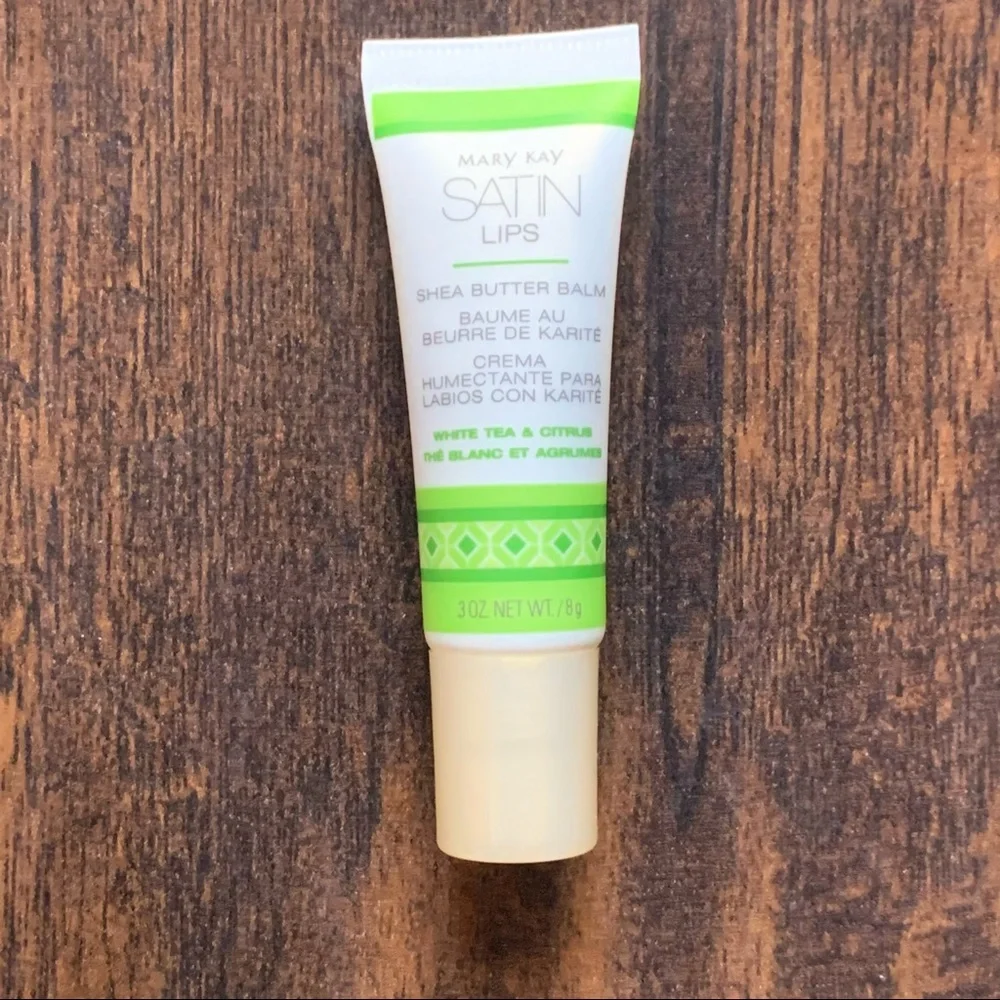 MK White Tea & Citrus Satin Lips Shea Butter Balm - gloss chapstick moisturizer